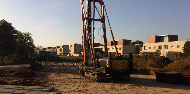 IJsseltuinen start bouw juni 2013.jpg