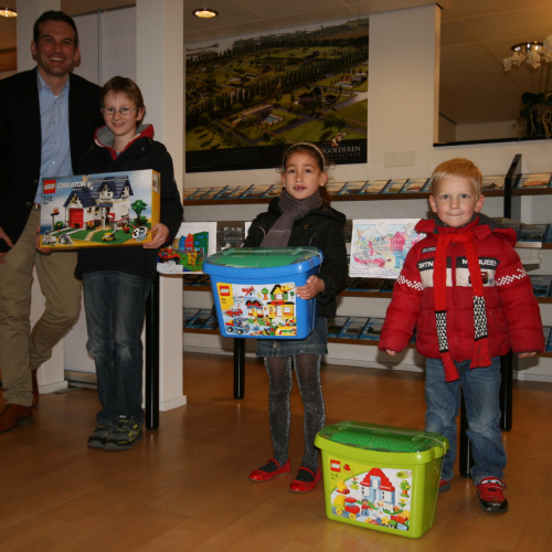 Foto prijsuitreiking kleurplatenactie Poortwijk3.jpg