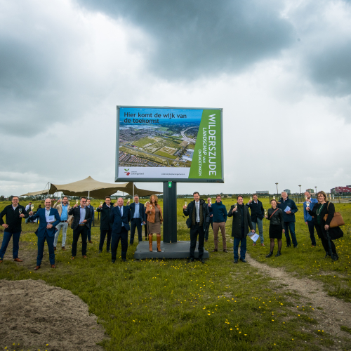 Foto Ariane Kok_Lansingerland_Feestelijke Mijlpaal Masterplan Wilderszijde_Groepsfoto.jpg