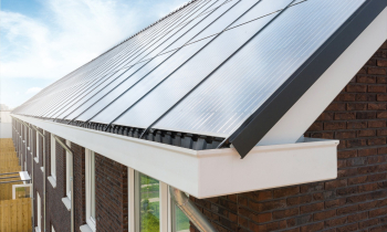 dakvlak met zonnepanelen.jpg