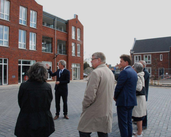Renswoude bezoek CvdK 2.jpg