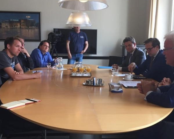 Persconferentie-over-de-komst-van-WestCord-Hotels-naar-Groningen-Foto-Carl-Hoekstra-RTV-Noord (Small).jpg