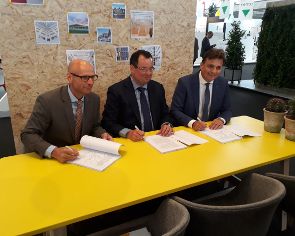 ondertekening realisatie overeenkomst fase 4 Parkrijk Rijswijkbuiten.jpg