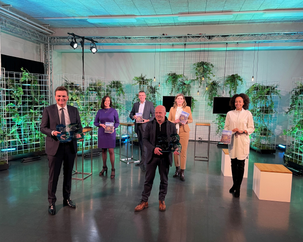 Neprom prijs 2021 - uitreiking.jpg
