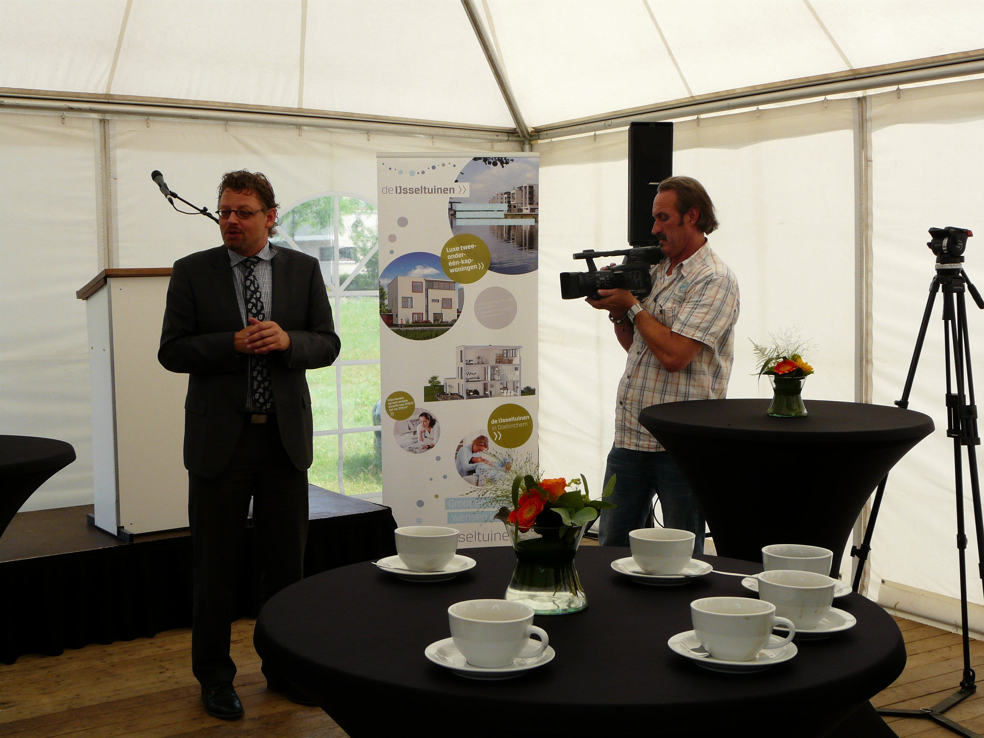 Start bouw IJsseltuinen juli 2013 3.JPG